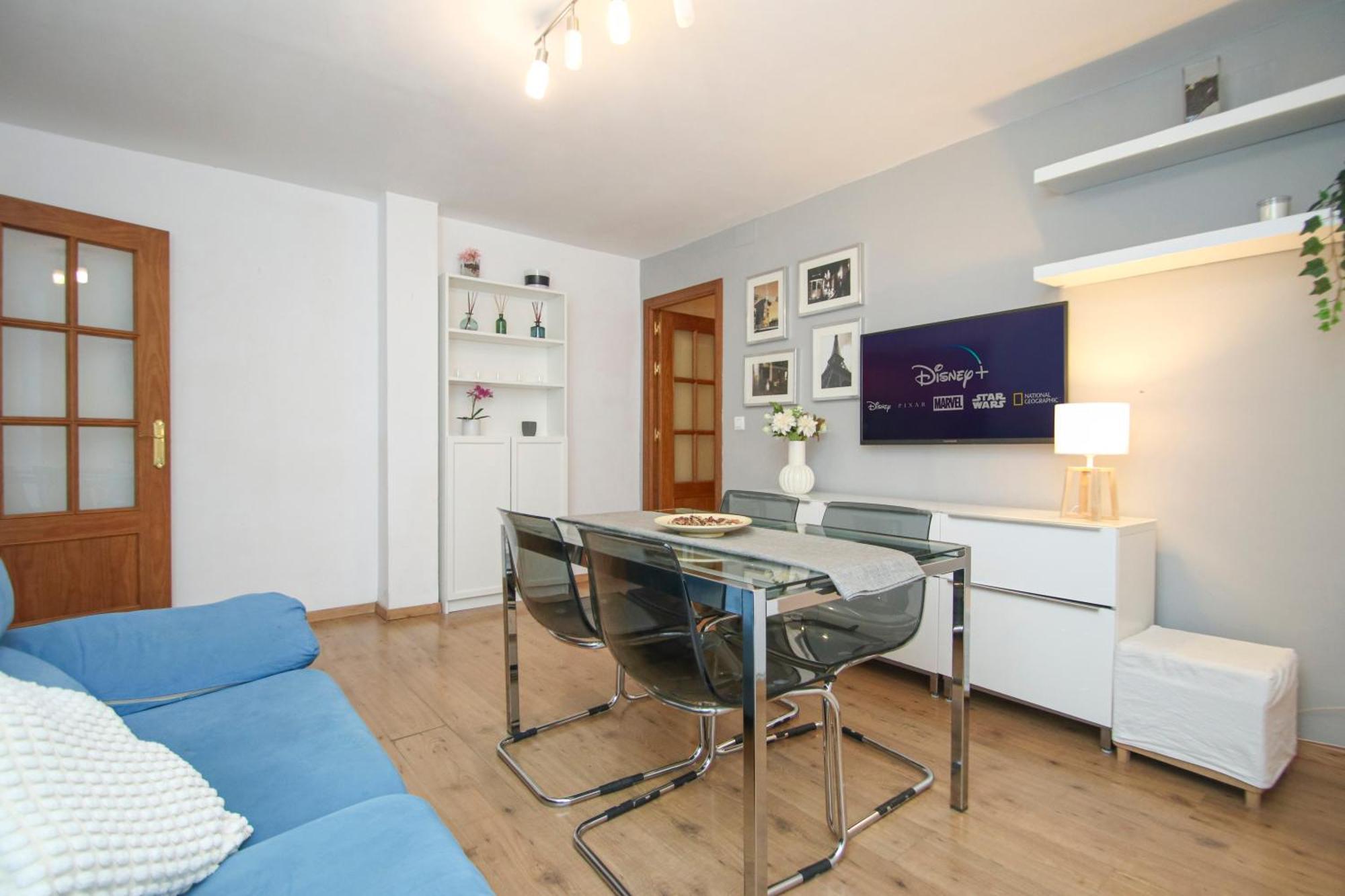 Spacious 2 Bedroom Apt In The Heart Of Triana Seville Exterior photo